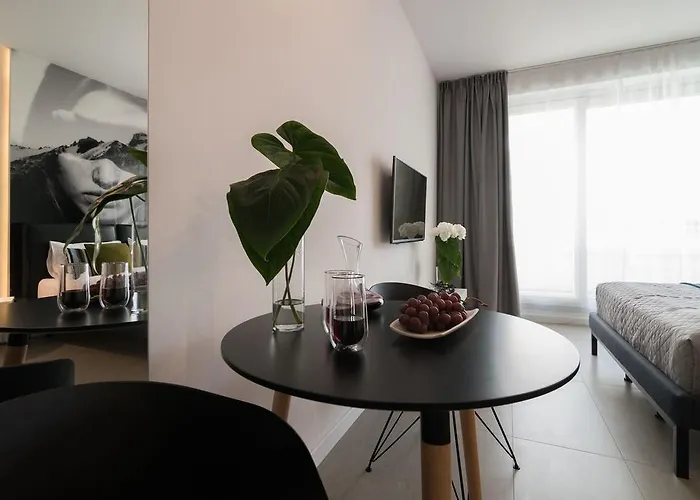 Empire Ovo * Breslavia