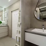 Apartment Empire Ovo