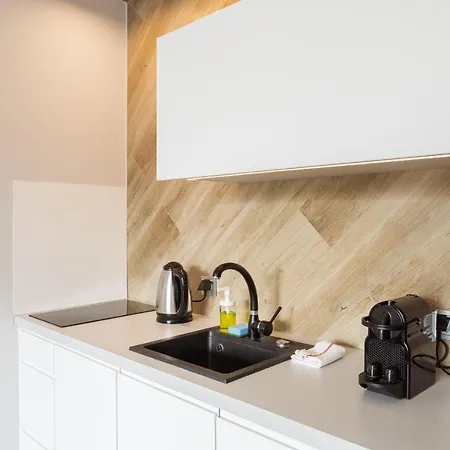 Apartment Empire Ovo *