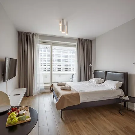 Empire Ovo Apartment