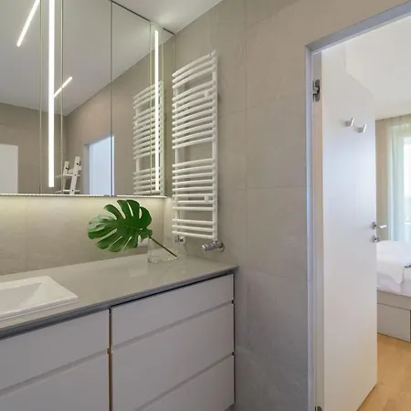 Empire Ovo Apartment