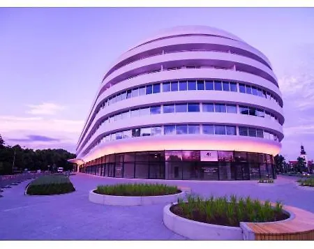 Apartment Empire Ovo