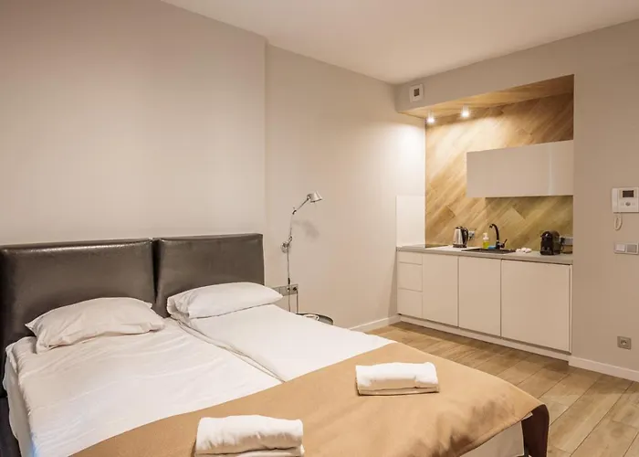 Apartment Empire Ovo *