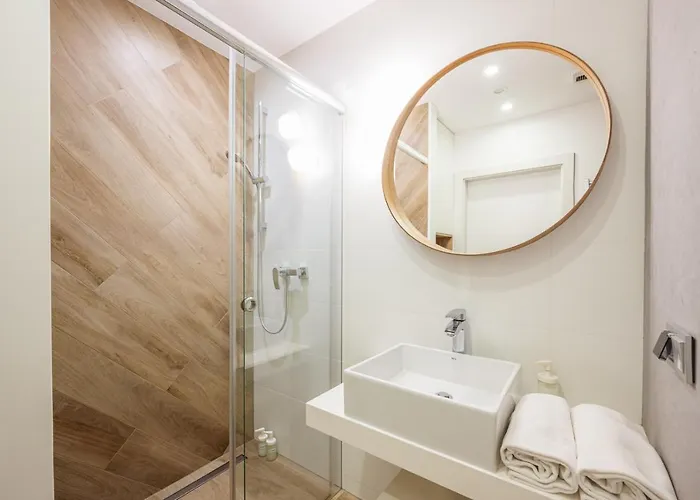 Empire Ovo Apartment *