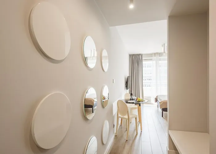 Empire Ovo Apartment