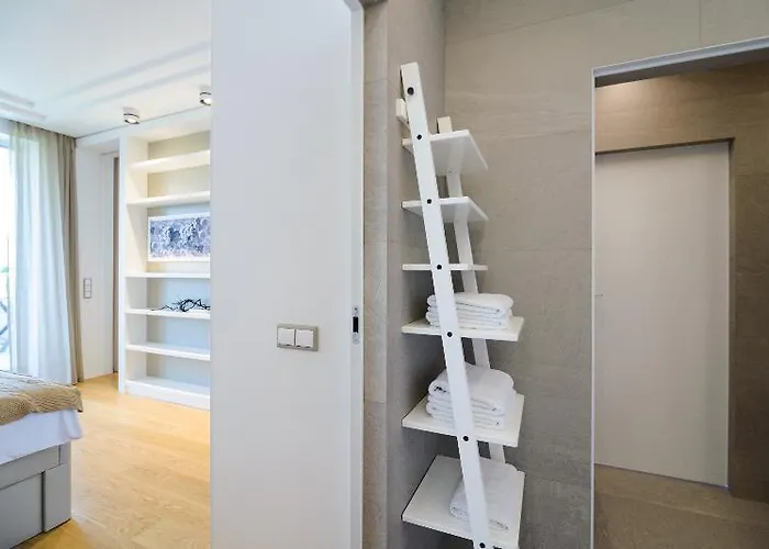 Empire Ovo Apartment *