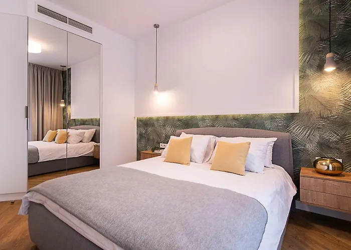 Apartment Empire Ovo